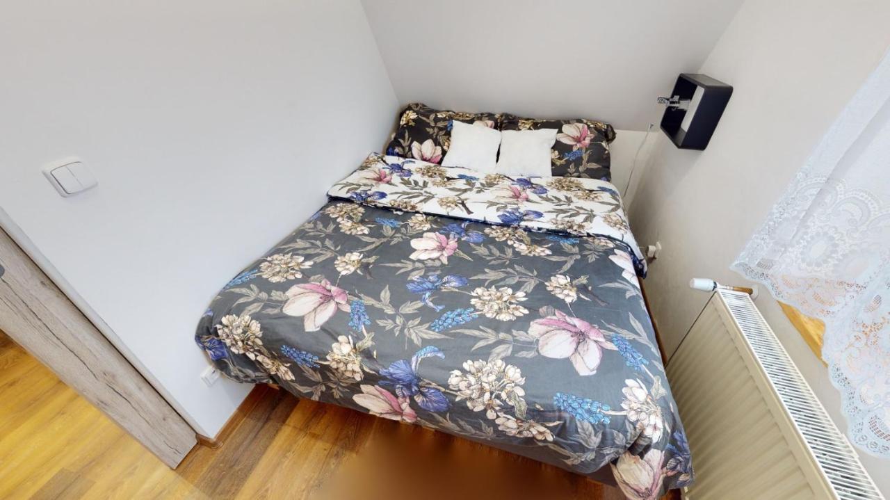 Apartman Atelier Vary V Nove Zrekonstruovanem Dome 카를로비바리 외부 사진